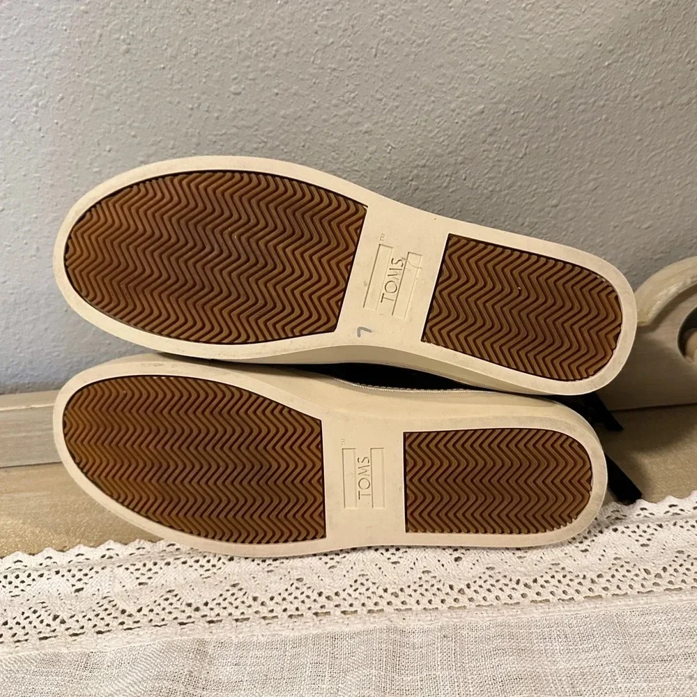 Black TOMS platform‎ espadrille